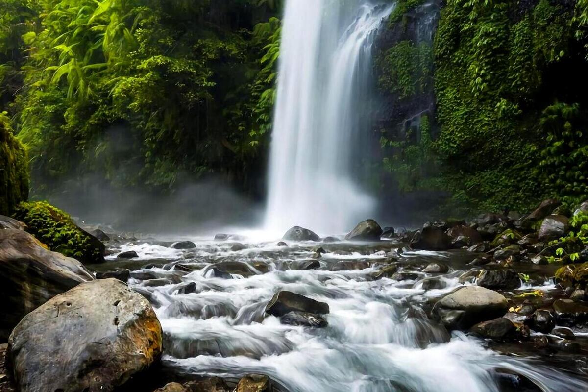 air terjun tiu kelep