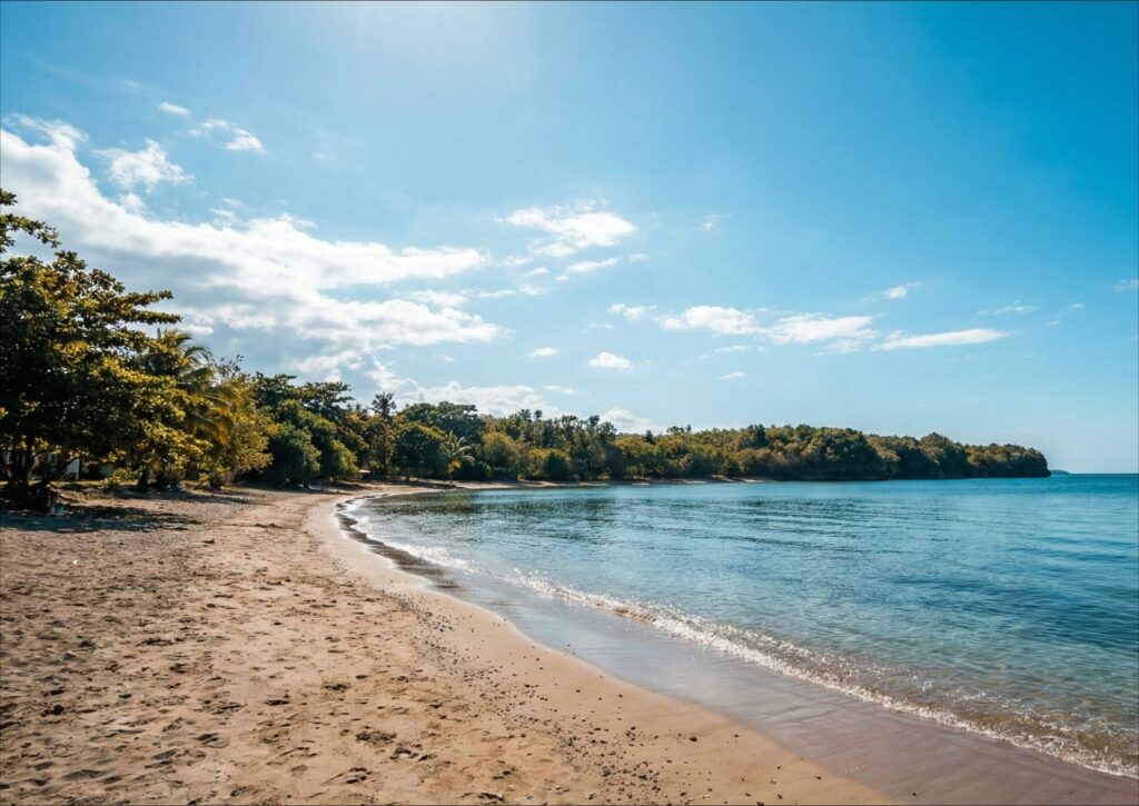 Pantai di Sumbawa Besar Kencana Beach