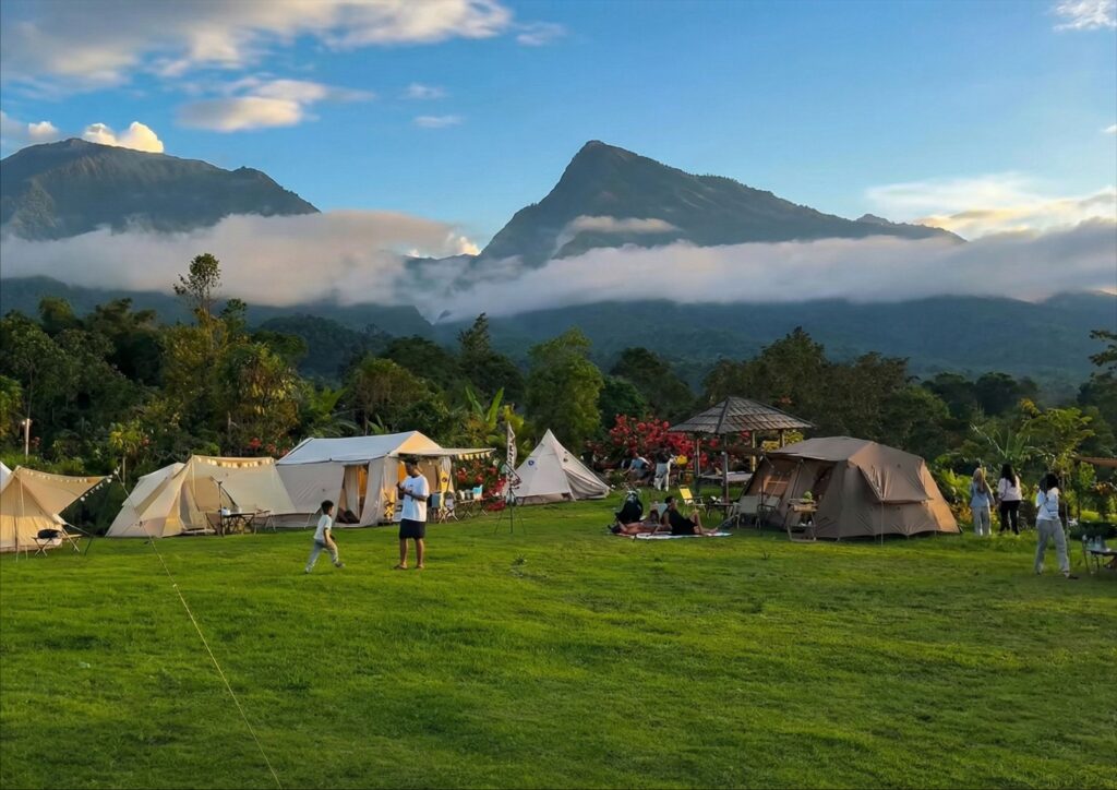 Aktivitas Wisata Bukit Taman Pemedengan