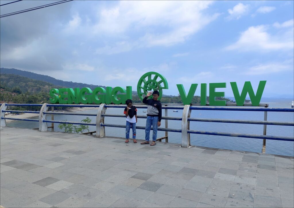 view point pantai senggigi lombok barat